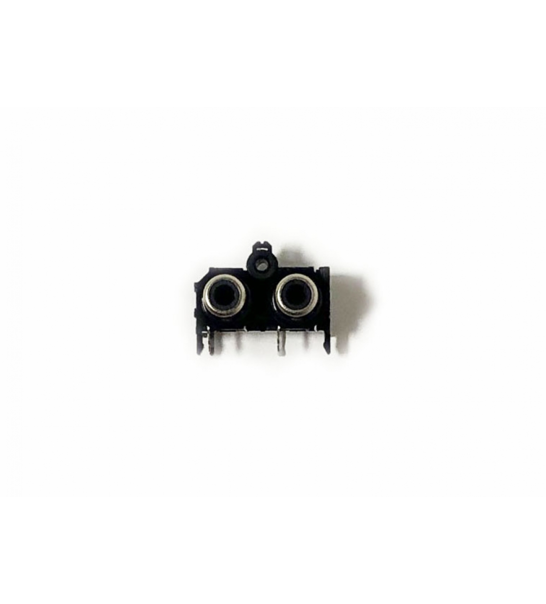Doppio jack RCA con massa isolata. Questo connettore è il codice E-mu JI334.
